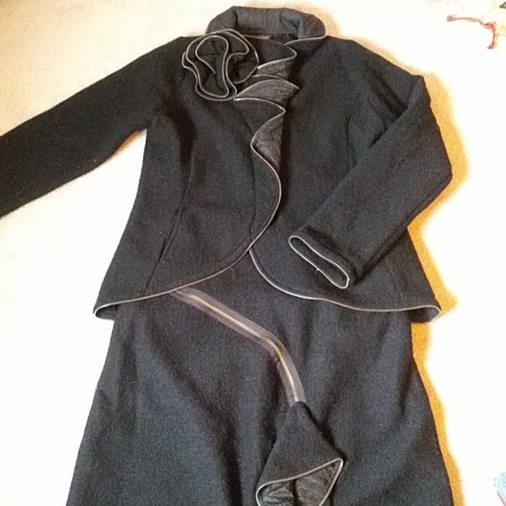 CoVelo Suit